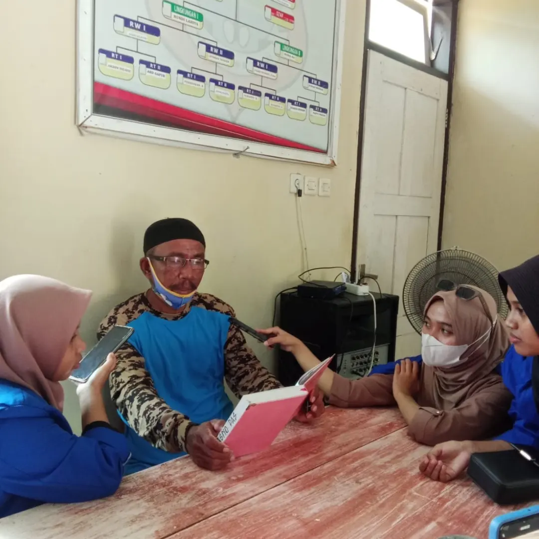 Foto Linguistics Field Study