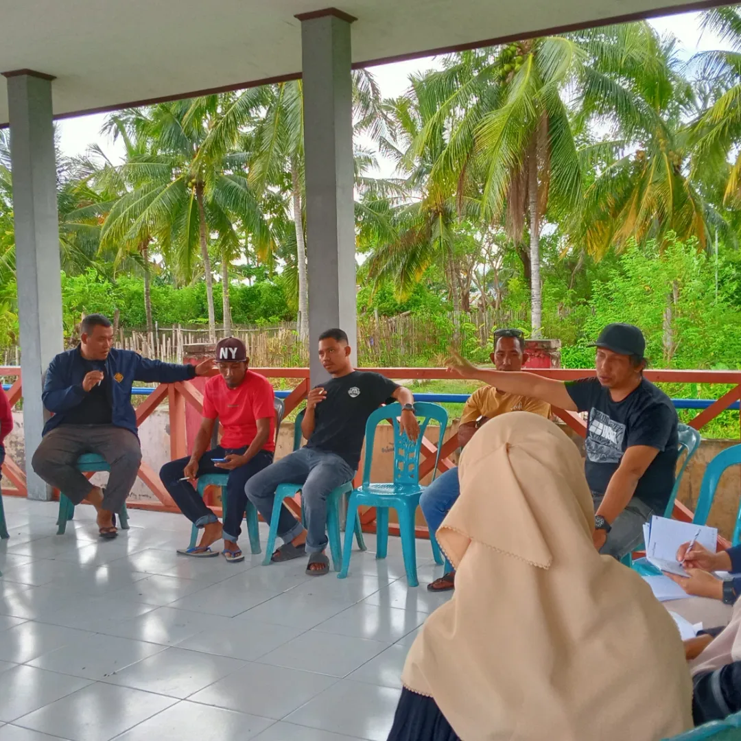 Foto Tour Guide Preparation for Local Youth