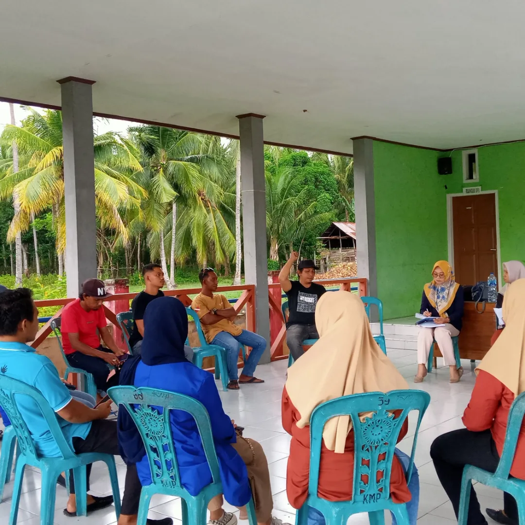 Foto Tour Guide Preparation for Local Youth